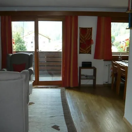 Haus Fisch An Der Unesco Bahnlinie Und Im Parc Ela * Berguen